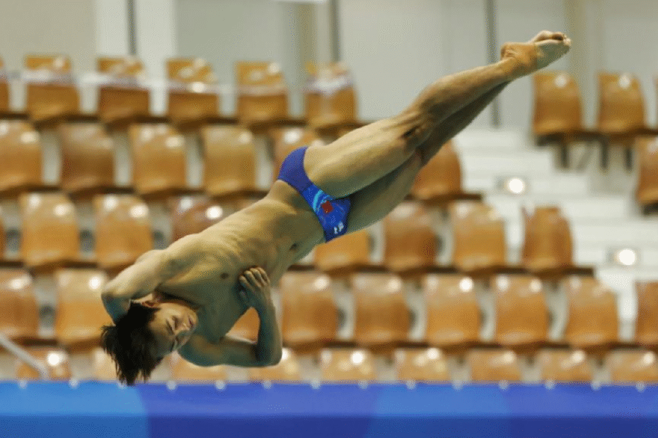 zhang-wenao-gana-el-oro-en-trampolin-de-1-m-masculino-en-los-juegos-mundiales-universitarios