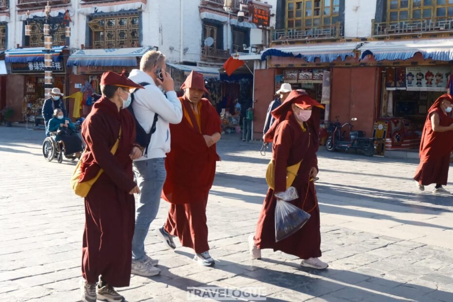 un-vistazo-a-la-vida-de-la-gente-en-la-calle-barkhor-de-lhasa