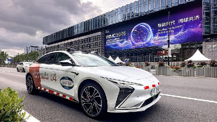 shanghai-expide-nuevas-licencias-para-operar-con-vehiculos-autonomos