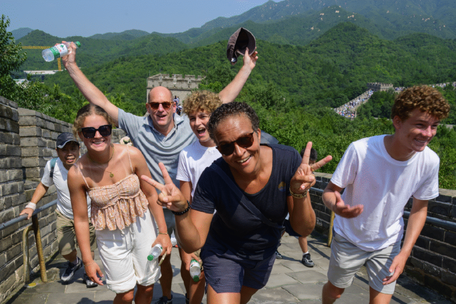 summer-travel-boom-atrae-a-los-visitantes-globales-a-great-wall-de-beijing