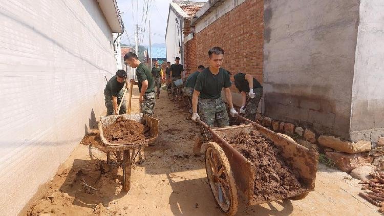 el-poder-se-reanudo-en-todos-los-pueblos-afectados-por-las-tormentas-en-beijing