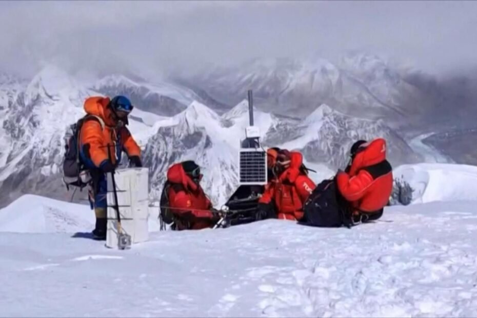 expedicion-de-meseta-de-qinghai-xizang-tiene-como-objetivo-contar-la-historia-de-los-glaciares