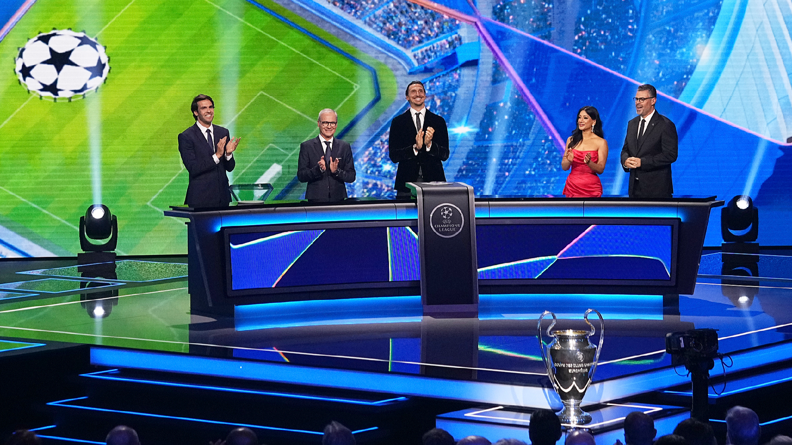 psg-para-enfrentar-al-bayern-y-el-barcelona-en-la-fase-de-grupos-de-la-liga-de-campeones