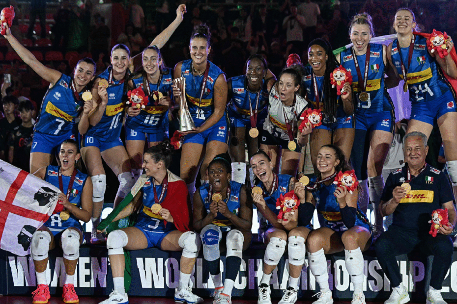 italia-edge-turkiye-para-ganar-el-titulo-del-campeonato-mundial-femenino-del-voleibol