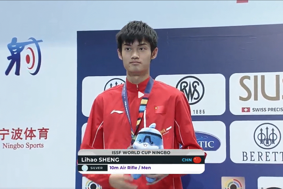 sheng-lihao-agrega-otra-plata-para-china-en-la-copa-mundial-de-issf-en-ningbo