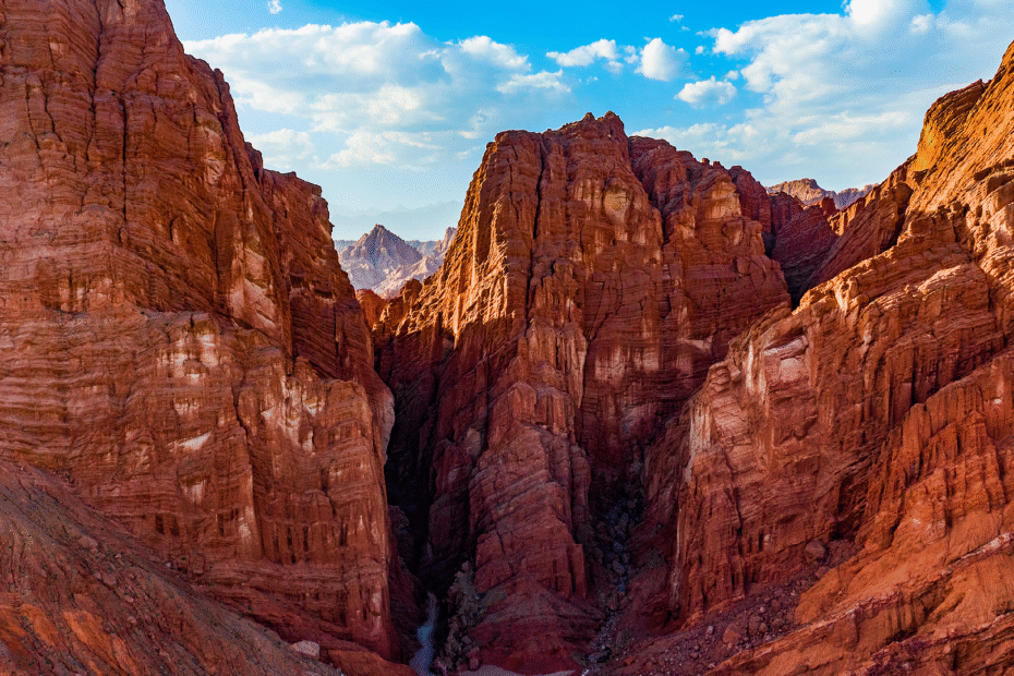 paleta-de-colores-de-xinjiang:-sumerjase-en-el-misterioso-canon-en-aksu