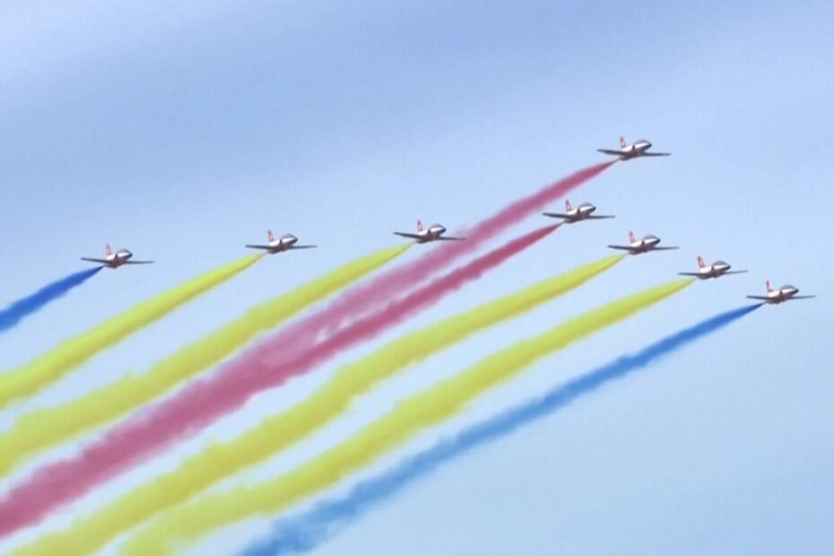 equipos-acrobaticos-chinos-se-emocionan-en-el-salon-aeronautico-de-changchun