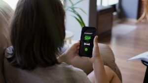 regulador-estadounidense-investiga-chatbots-de-ia-por-seguridad-infantil